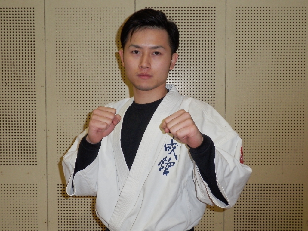 実戦空手己道平成館の講師紹介